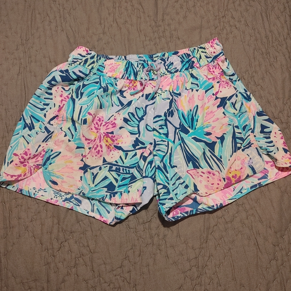 Lilly Pulitzer Luxeletic Floral Style 29522 Run Around Shorts size XS
